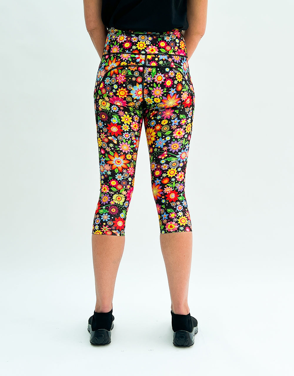 FLOWER 10 POCKETS SHORT LEGGINGS（WOMEN） FLOWER 10 POCKETS SHORT LEGGINGS（WOMEN） FLOWER 10 POCKETS SHORT