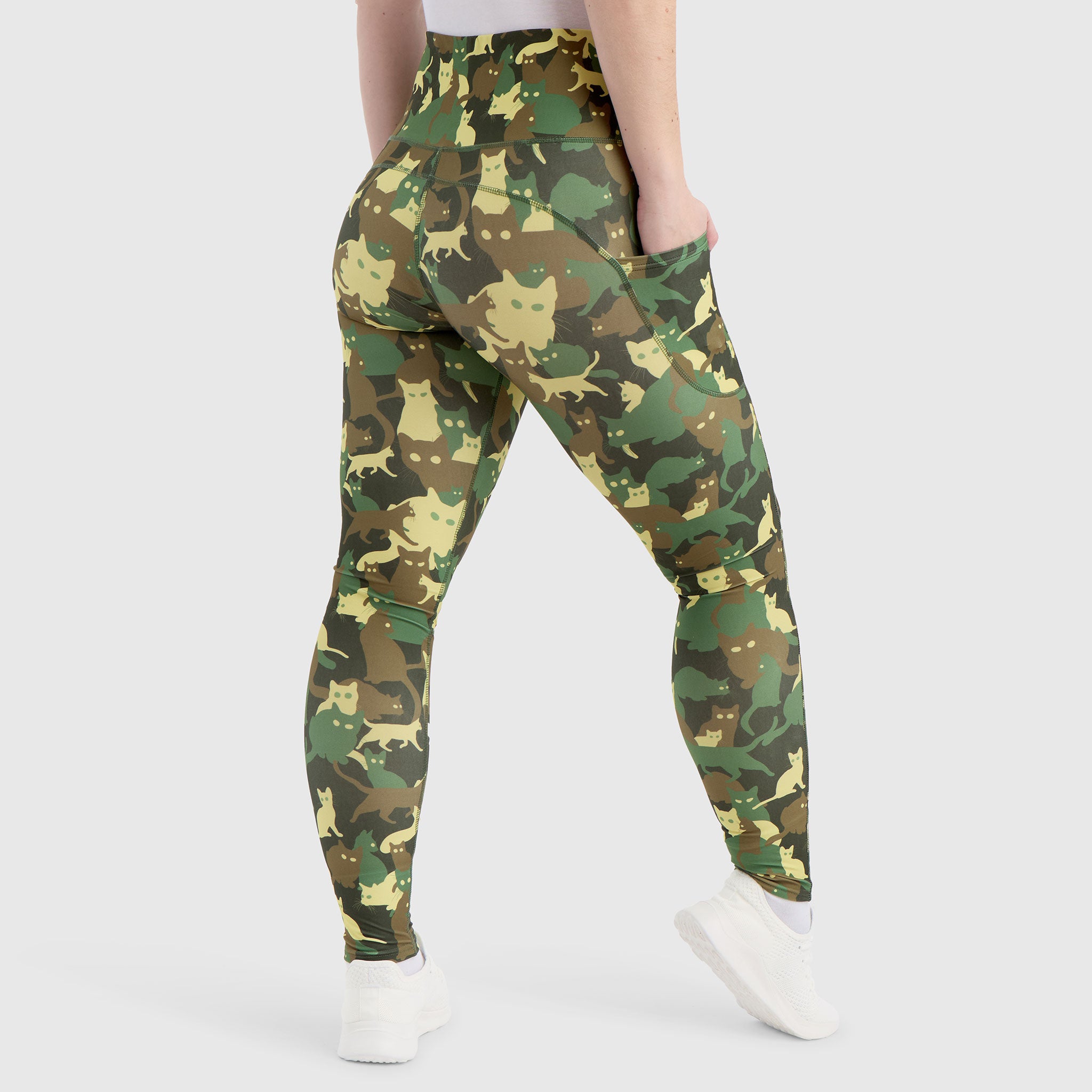 カラカラ　gata FASHION CAMOUFLAGE Catoflage Pocket Leggings - Cat Print Leggings - Llama Leisure